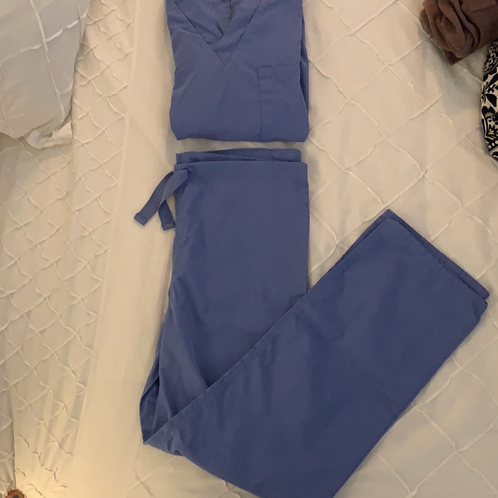 Cherokee scrub set